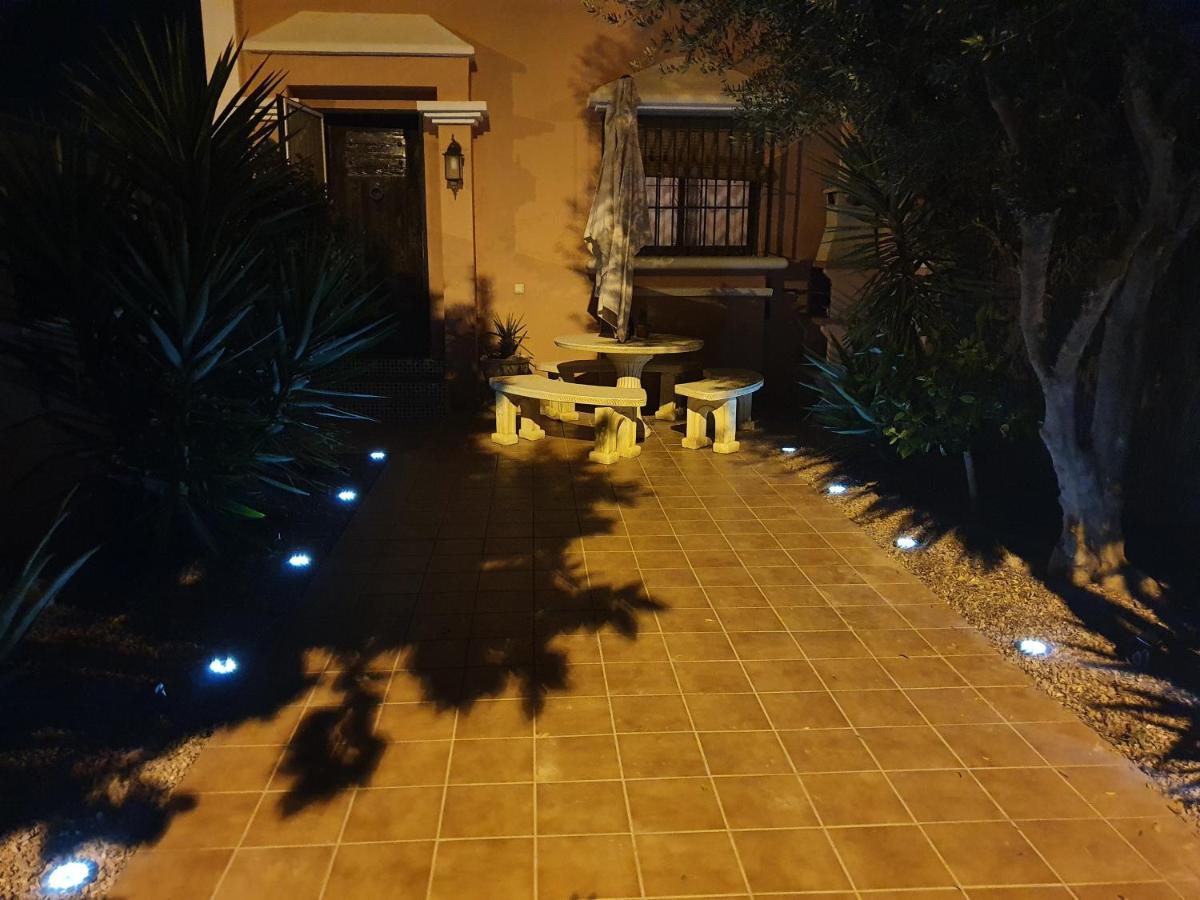 Calle Carlos Primero, Roda Exterior photo