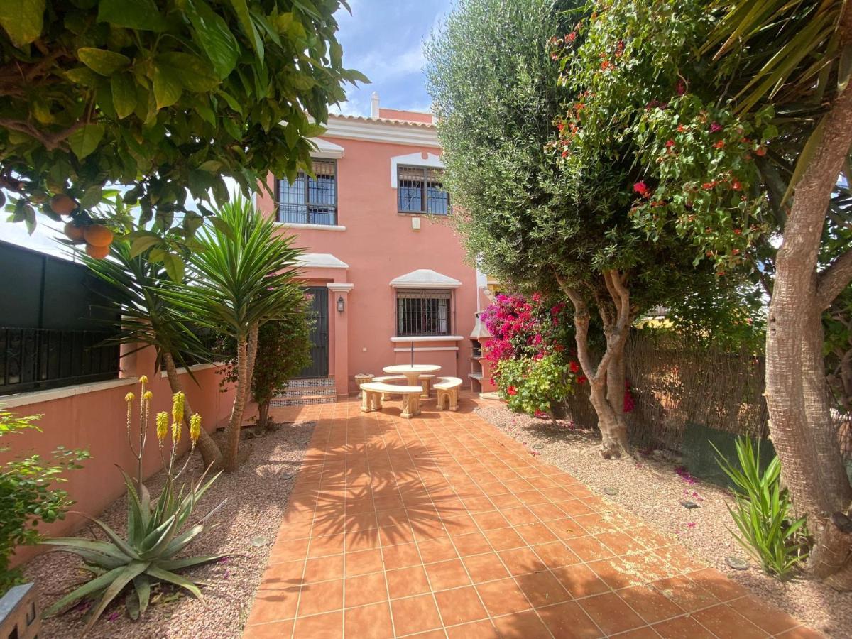 Calle Carlos Primero, Roda Exterior photo