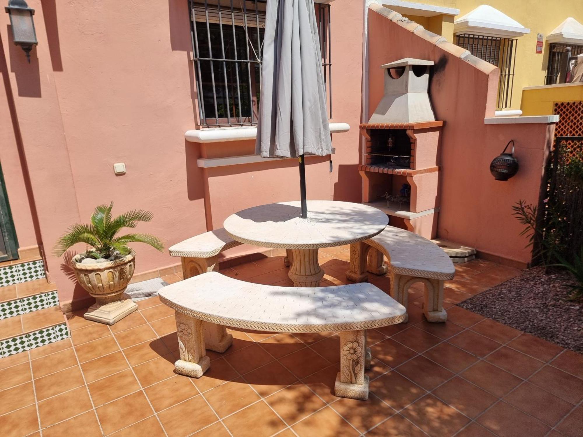 Calle Carlos Primero, Roda Exterior photo